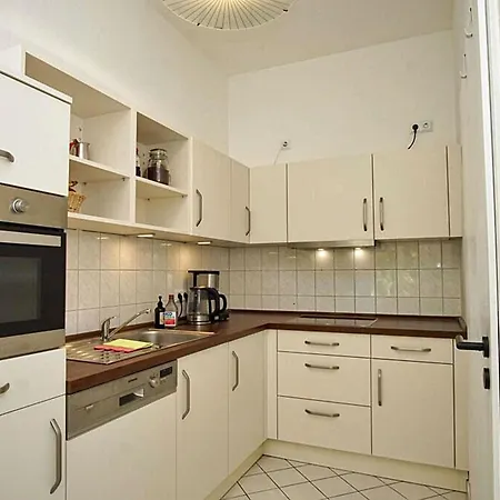 Schoenes Mit Balkon Im Ostseebad - Zentral Apartamento