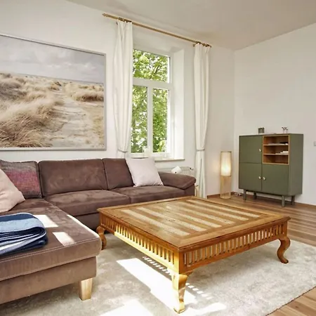 Schoenes Mit Balkon Im Ostseebad - Zentral *