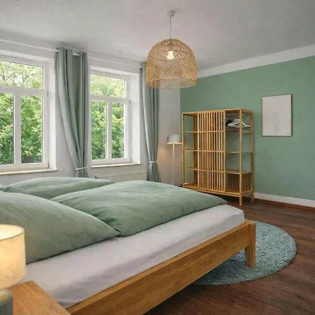 Schoenes Mit Balkon Im Ostseebad - Zentral Apartment *
