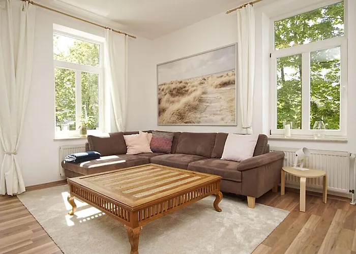 Schoenes Mit Balkon Im Ostseebad - Zentral *