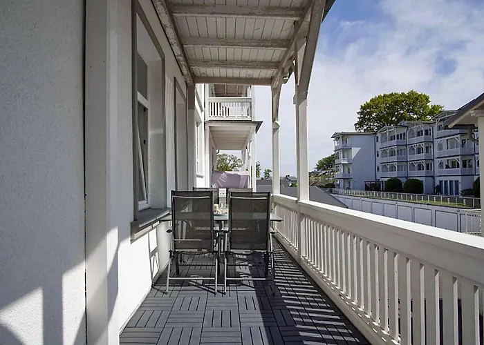 Schoenes Mit Balkon Im Ostseebad - Zentral